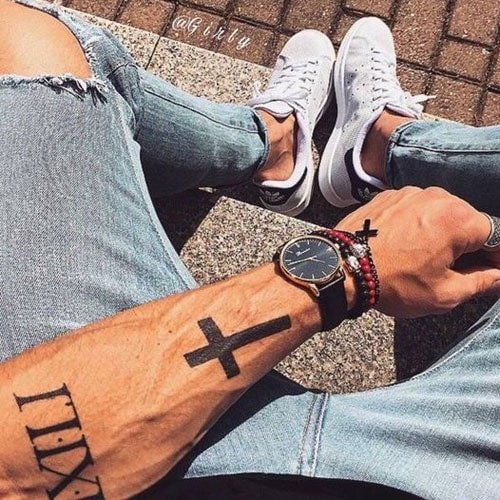 44 Stunning Small Tattoos For Men