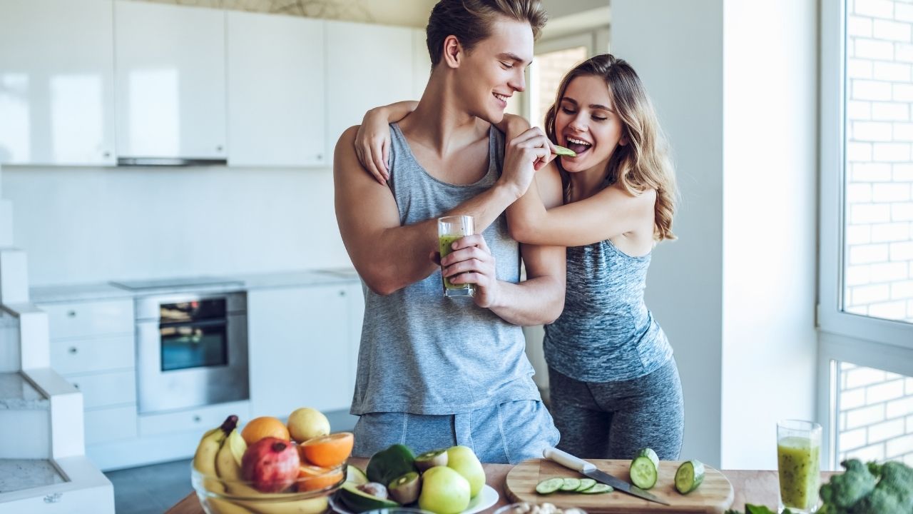 couple eating Healthy food