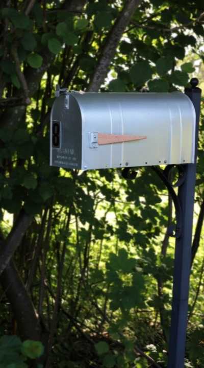 Mailbox pipe