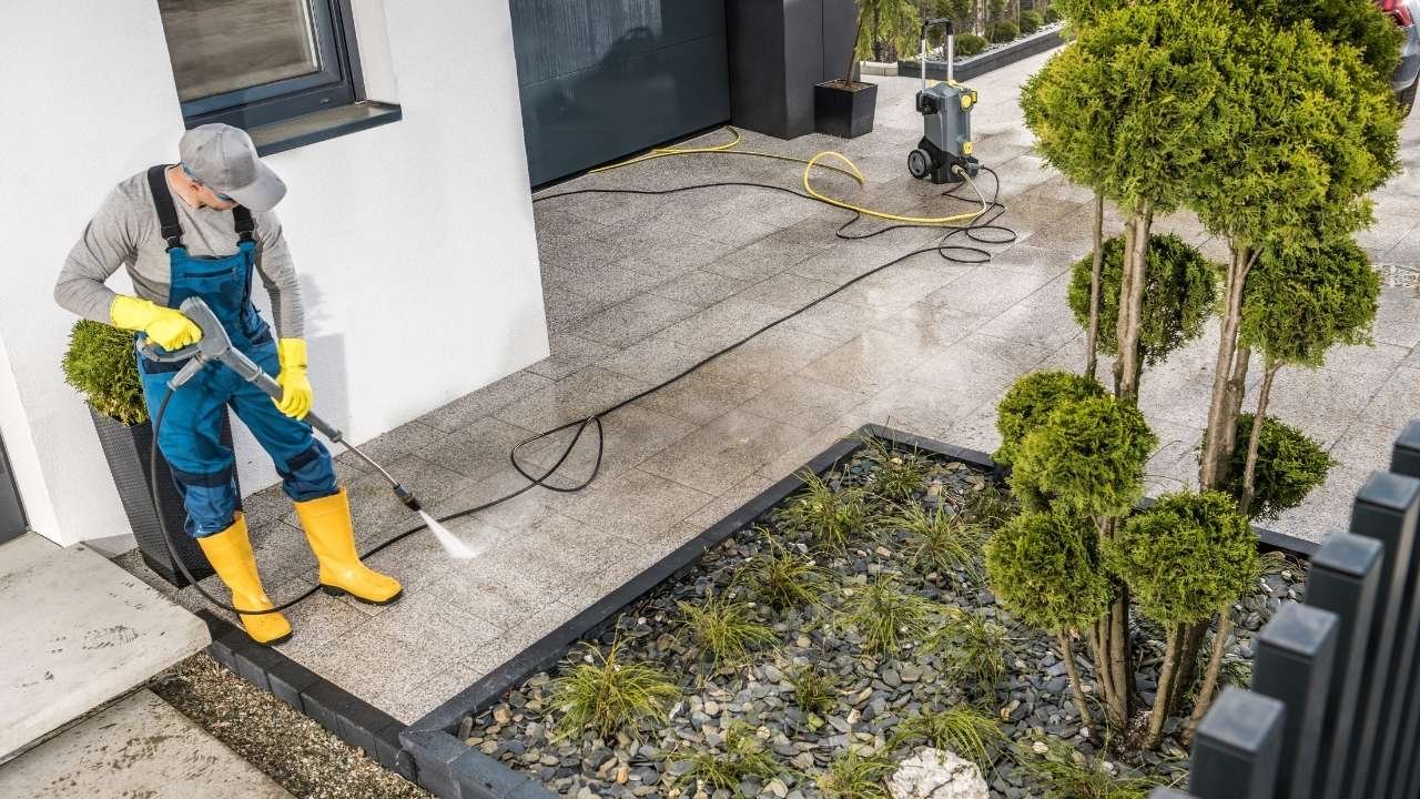 7 Driveway Maintenance Tips