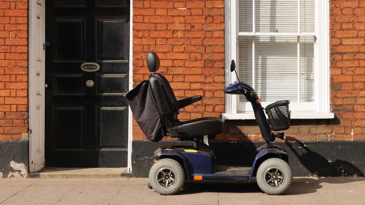 10 Best Mobility Aids for Seniors You Should Consider