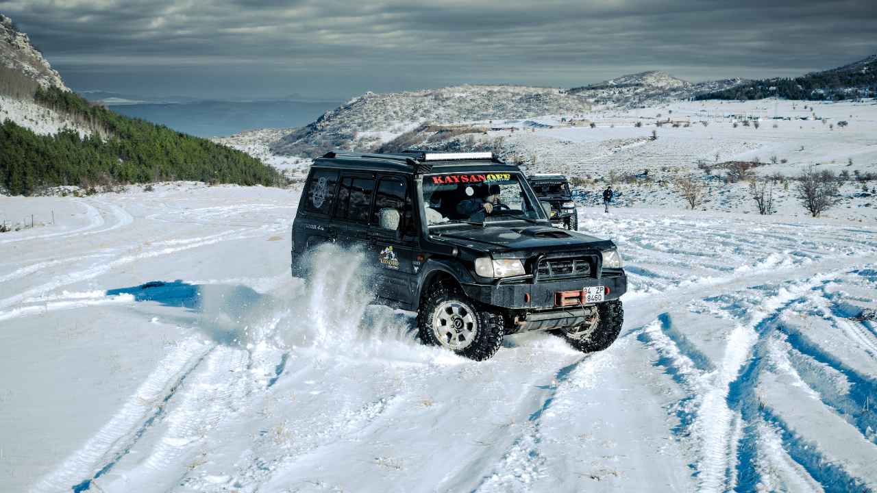 4X4 vehicle in snow